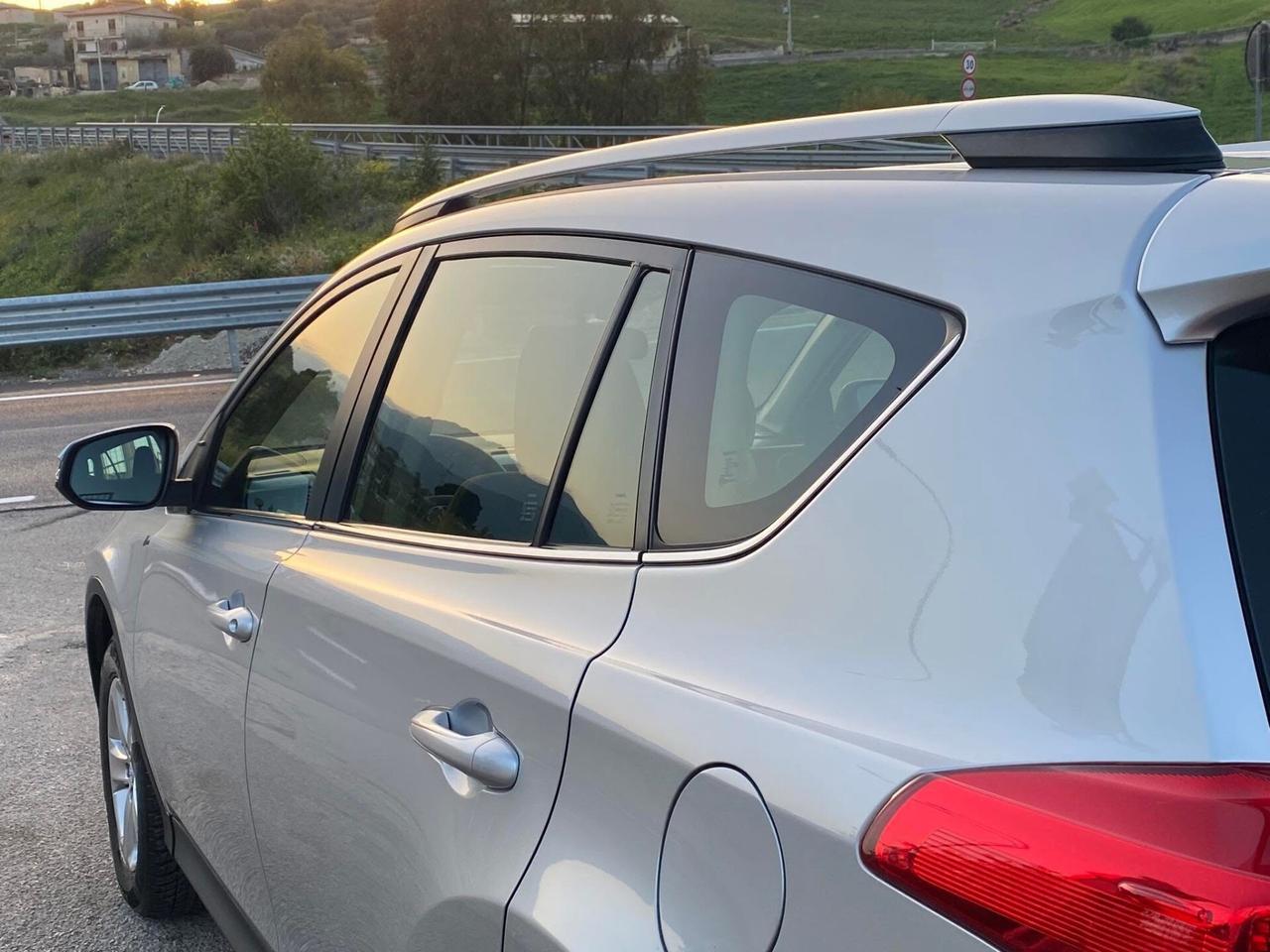 Toyota RAV 4 RAV4 2.0 D-4D 2WD