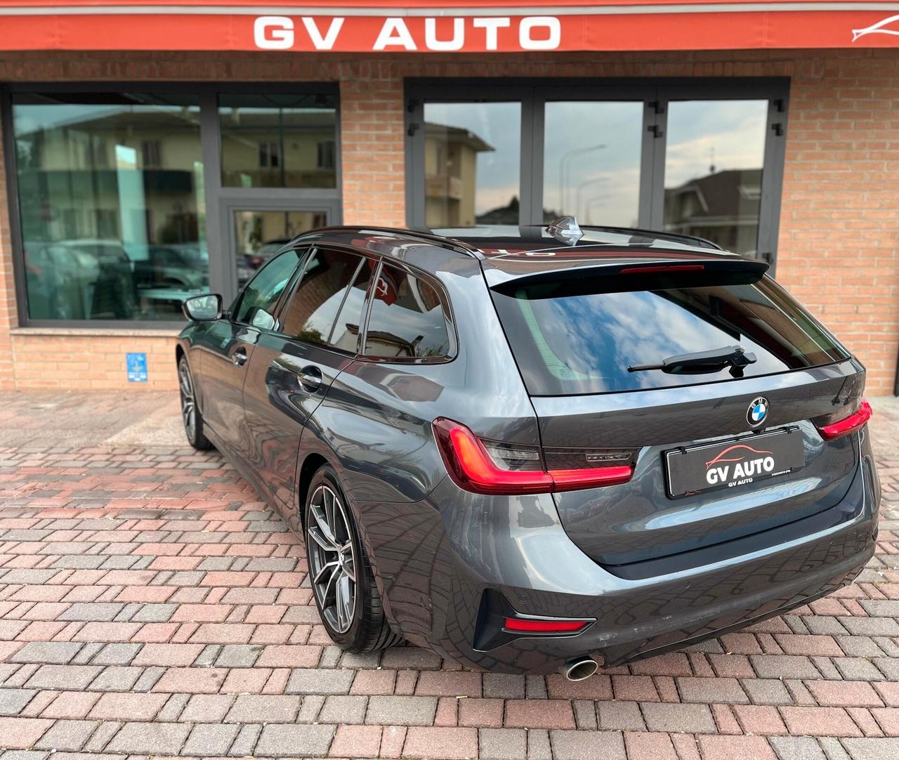 Bmw 318d 48V Touring Sport