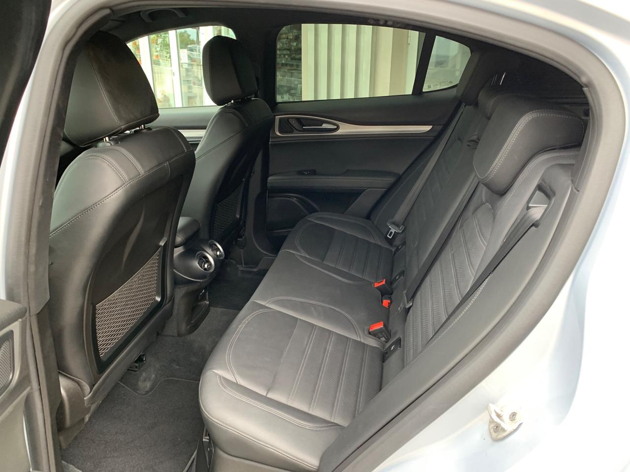 Alfa Romeo Stelvio 2.2 Turbodiesel 210 CV AT8 Q4 Veloce