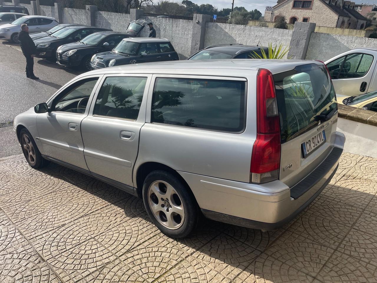 Volvo V70/XC70 V70 2.4 D 20V (130CV) cat Summum