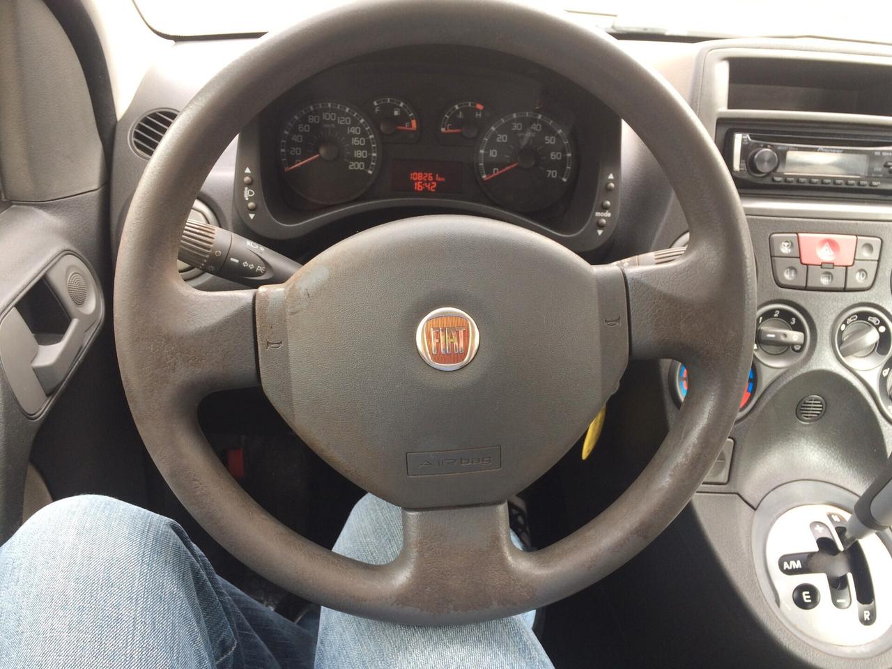 Fiat Panda 1.2 Dynamic Dualogic tagliandata con distribuzione eseguita akm 80000!!neo patentati!