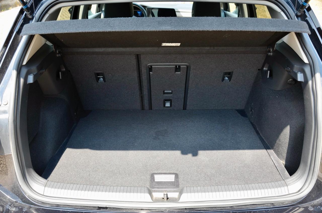VOLKSWAGEN GOLF 2.0 TDI STYLE 115cv, GARANZIA UFF VW, SERVICE VW, EURO 6D, NAVI, RETROCAMERA, LED AMBIENTE, PERMUTE