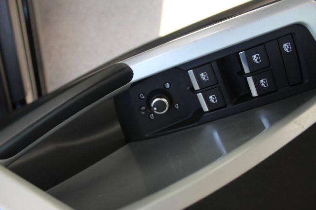 AUDI Q3 35 TDI Business