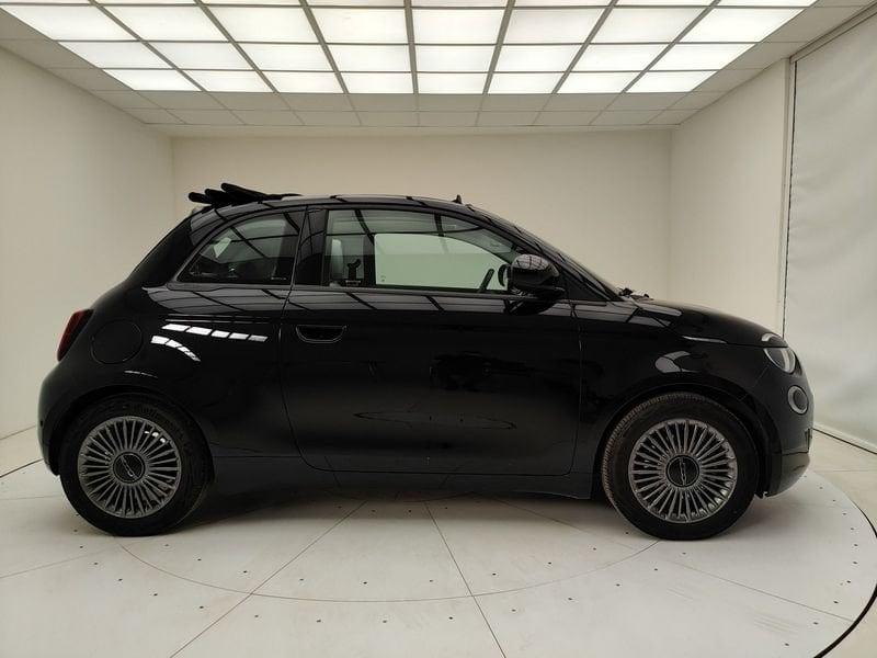 FIAT 500 IV 2020 Cabrio 500e Cabrio 42 kWh Icon +