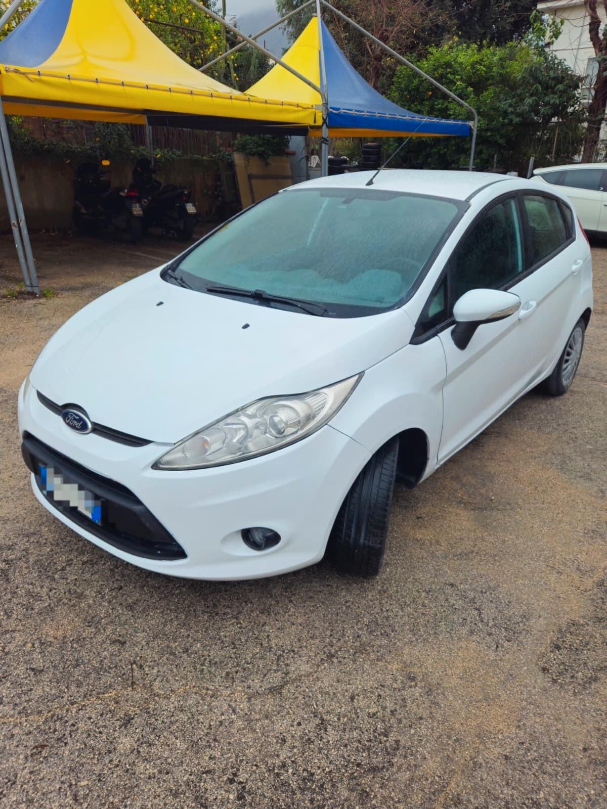 Ford Fiesta Fiesta+ 1.4 TDCi 70CV 5 porte