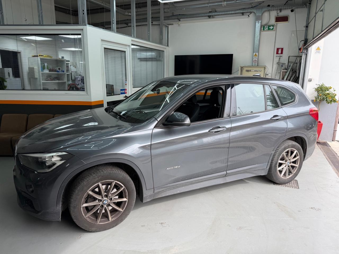 Bmw X1 xDrive18d Business