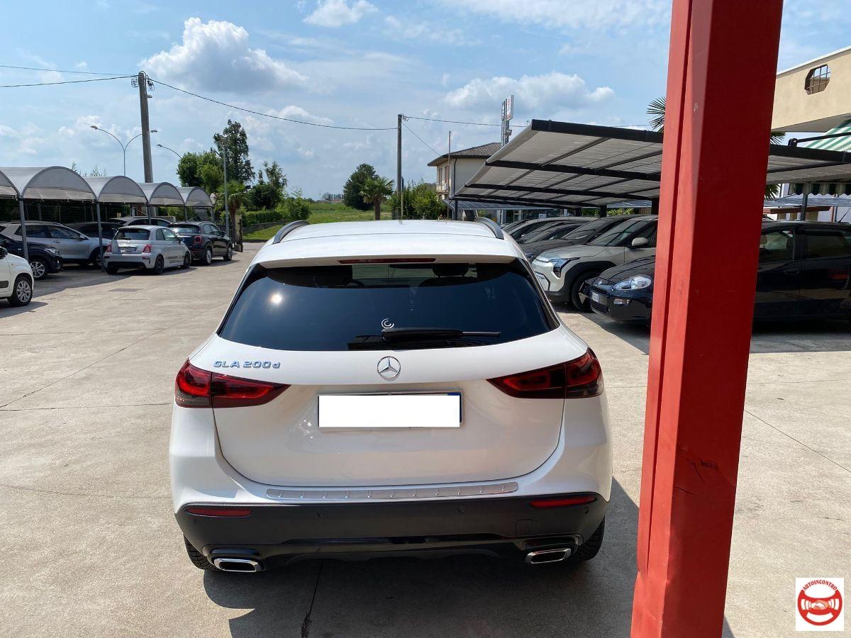 MERCEDES - Classe GLA - 200 d Automatic Sport Plus