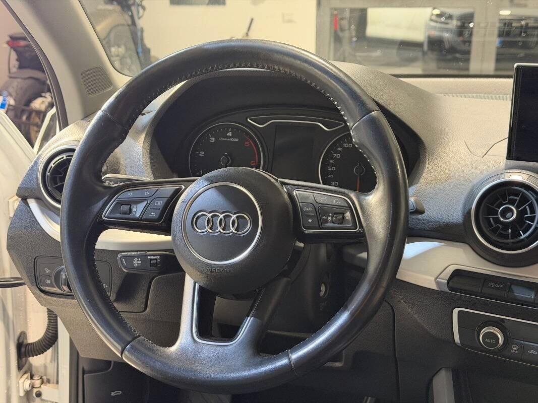 Audi Q2 30 TDI S tronic Business