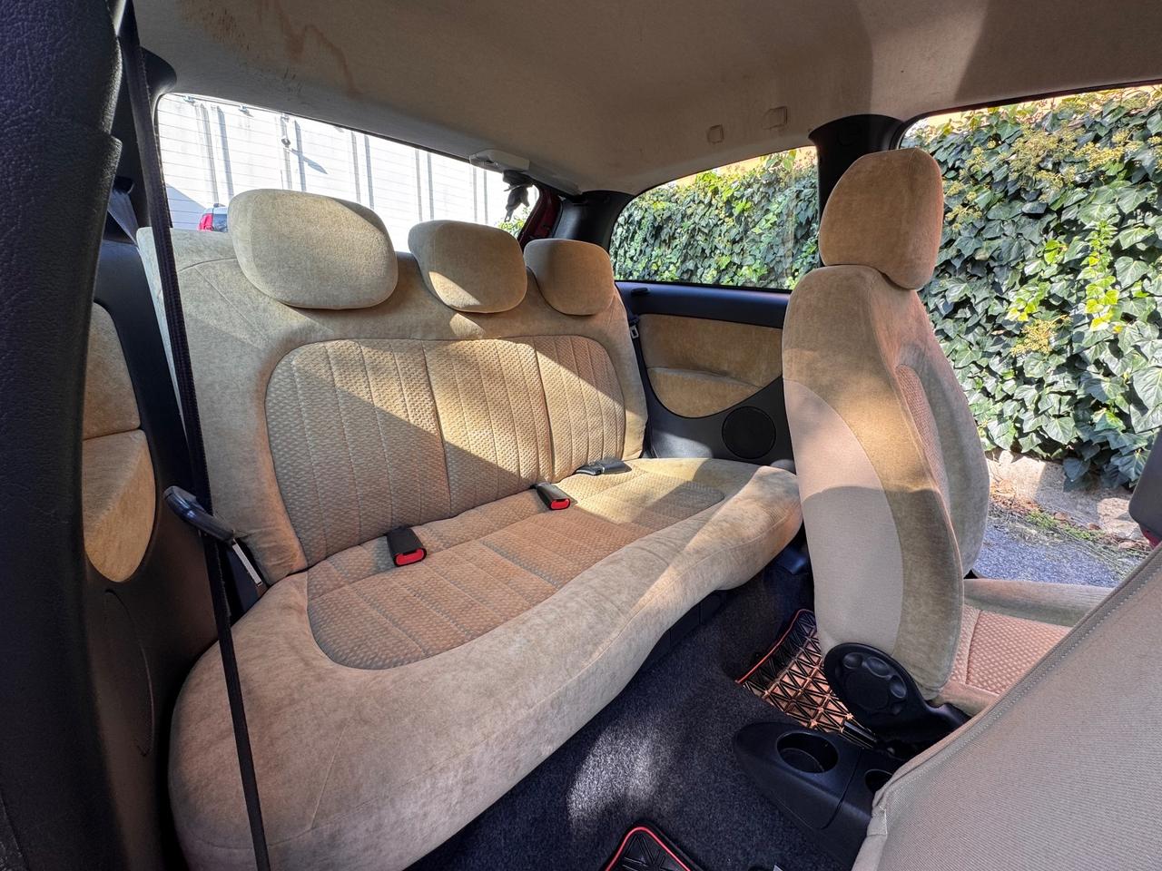 Lancia Ypsilon 1.2 16V Platino