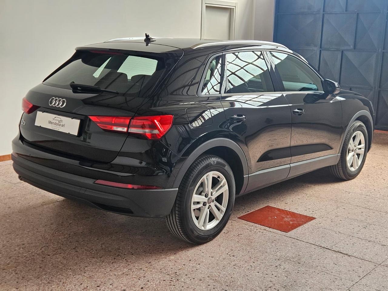 Audi Q3 35 TDI S tronic Business