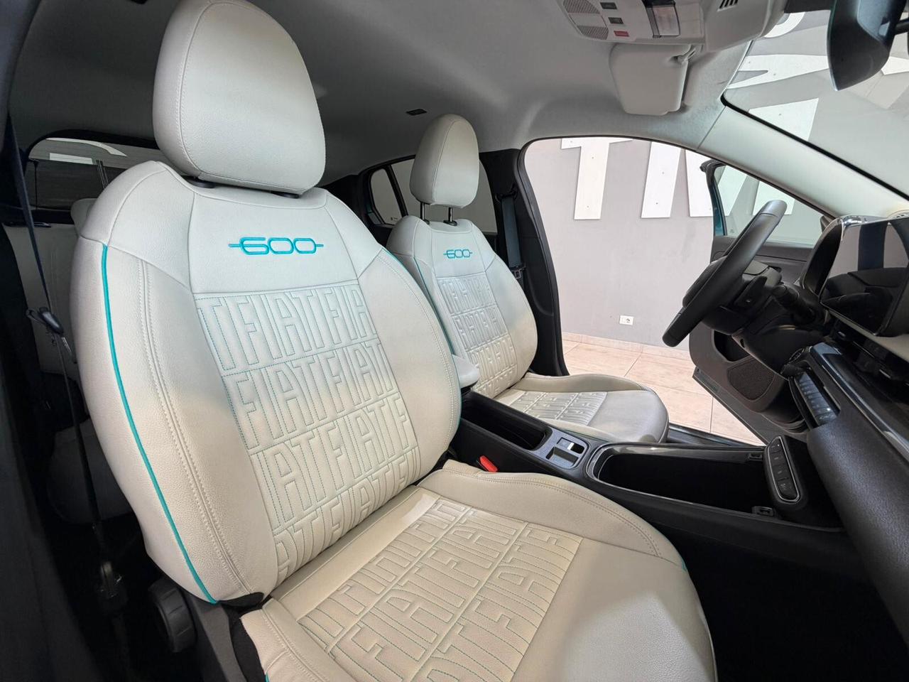 Fiat 600 Hybrid 110 CV DCT MHEV La Prima II