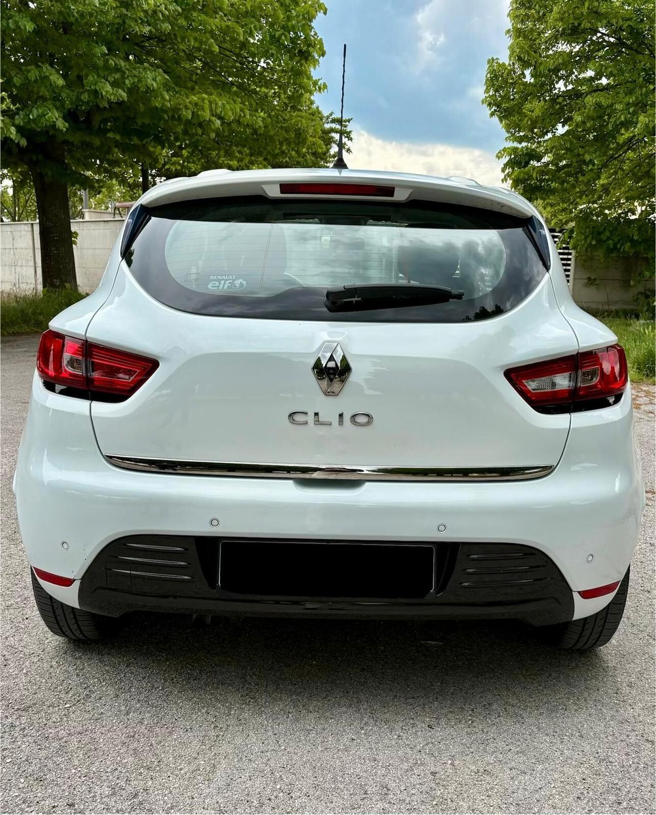 Renault Clio TCe 12V 90 CV GPL 5 porte Moschino Life