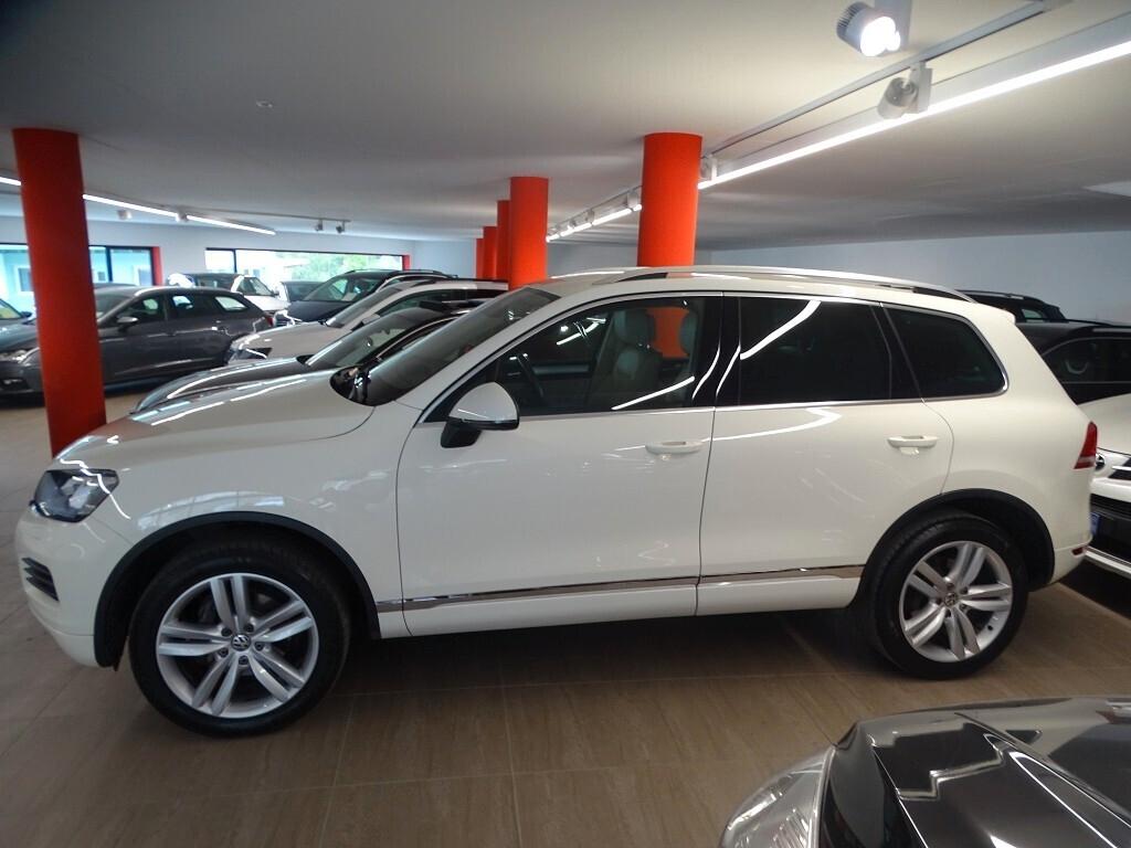 VW Touareg 3.0 TDI 4x4 gancio Alu 20