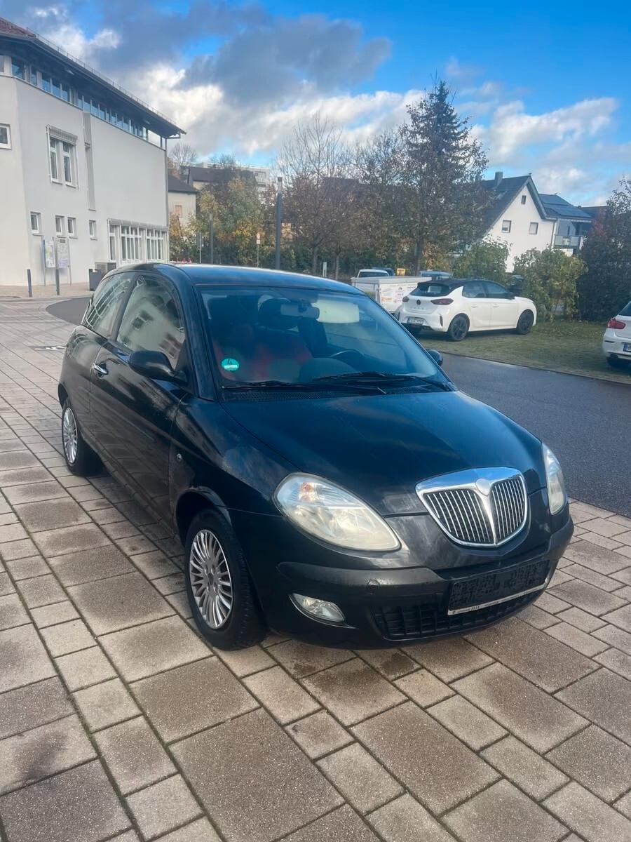 Lancia Ypsilon 1.3 Multijet 16V Platino ok neo patentati