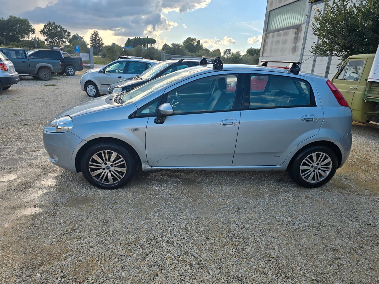 Fiat Grande Punto 1.3 MJT 75 CV 5 porte GANCIO TRAINO