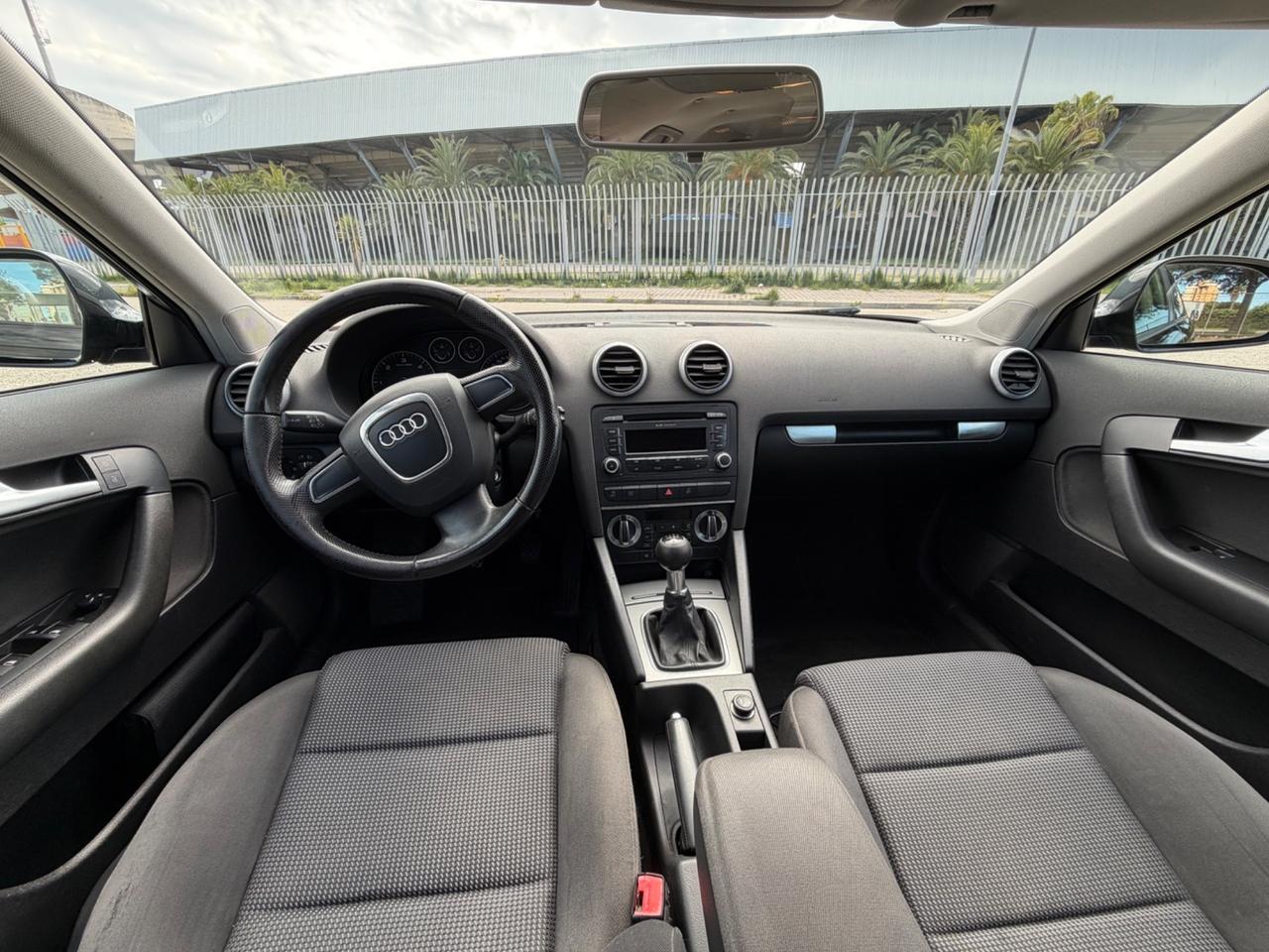 Audi A3 1.6 TDI 105 CV CR Ambition