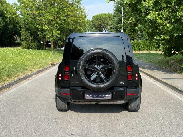 LAND ROVER Defender 110 3.0D I6 200 CV AWD Auto SE TOTAL BLACK IVA ESP
