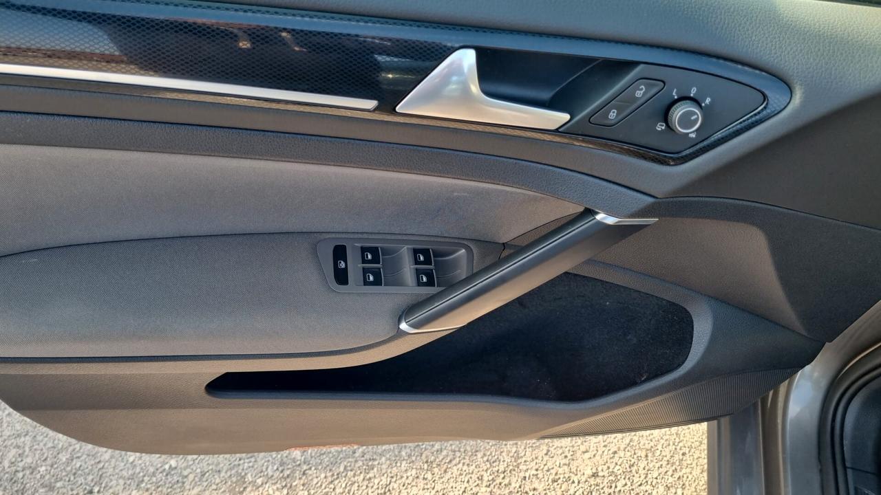 Volkswagen Golf Business 1.4 TSI DSG 5p. Highline BlueMotion Tech.