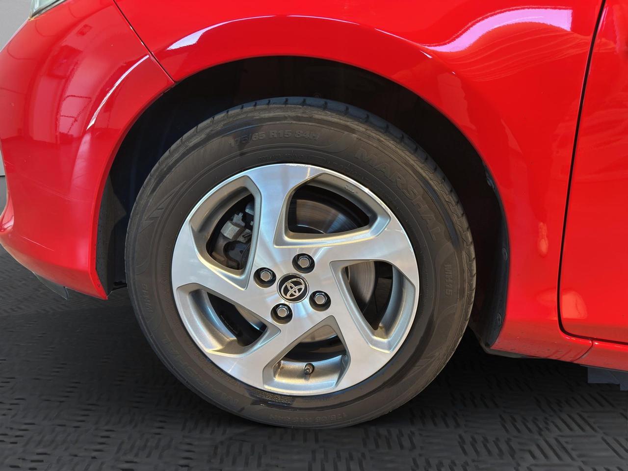 Toyota Yaris 5p 1.5h Active my16
