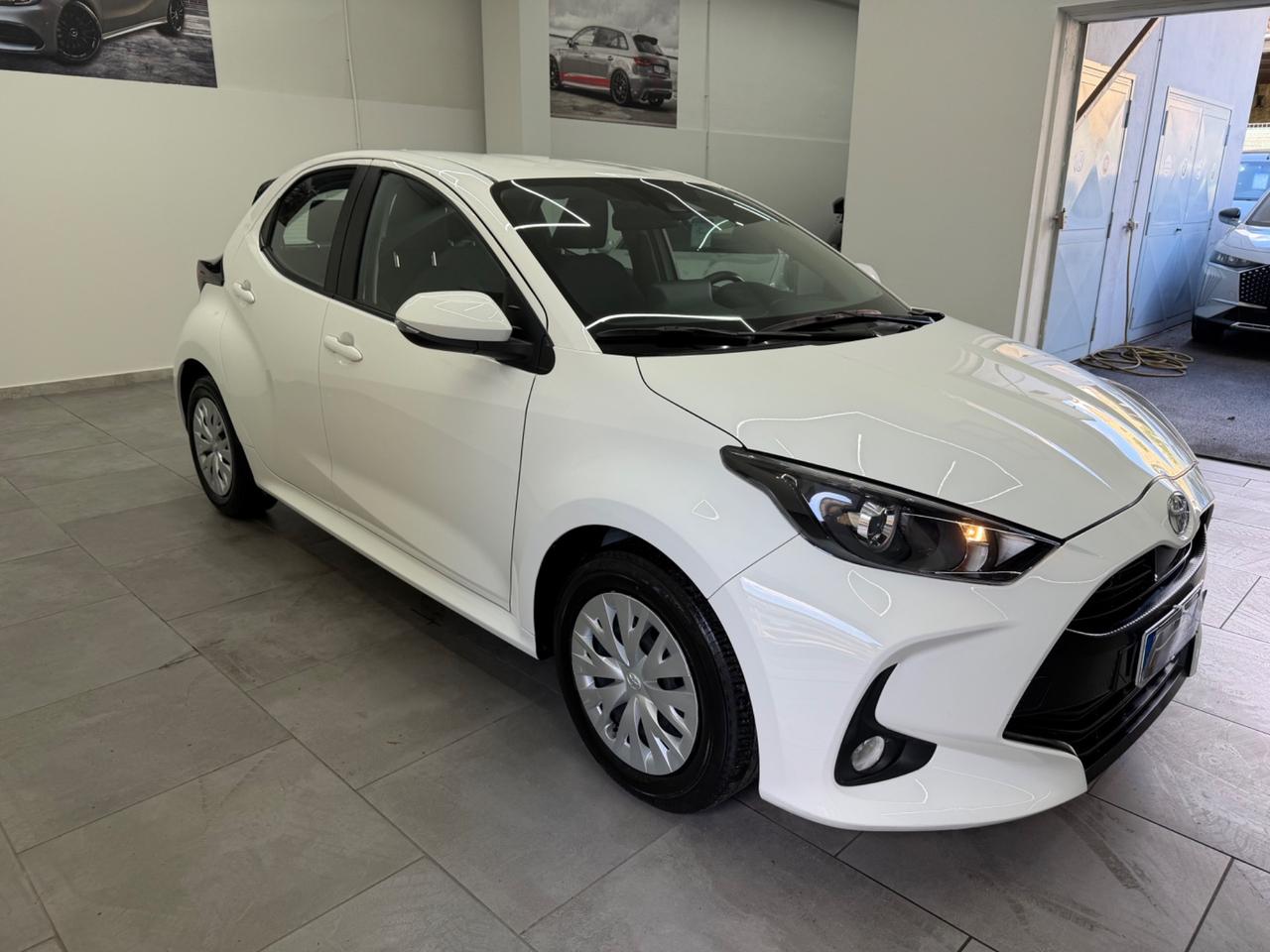 Toyota Yaris 1.0 5 porte Active 2023