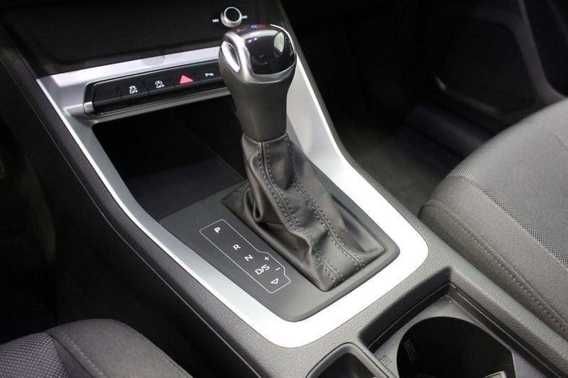 Audi Q3 35 TDI S tronic Business