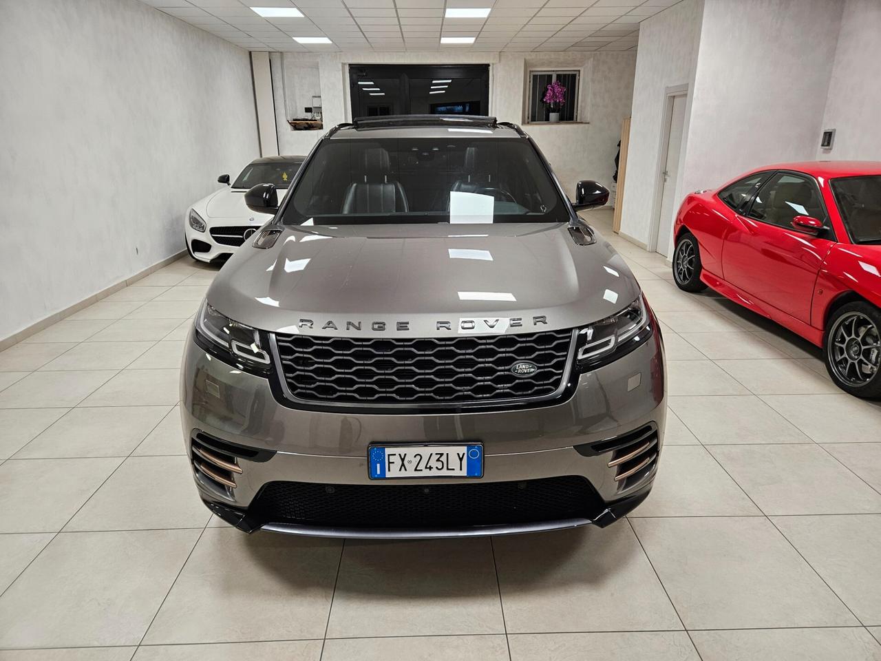 Land Rover Range Rover Velar Range Rover Velar 2.0D I4 240 CV R-Dynamic S