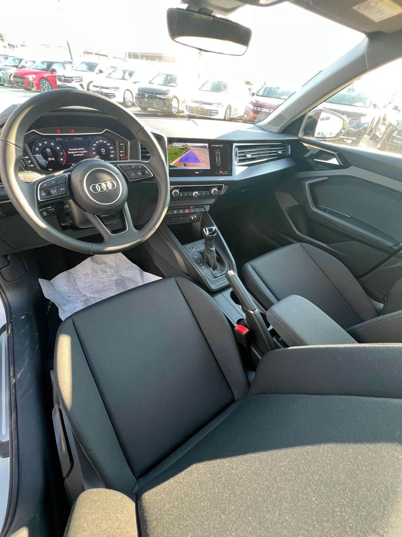 Audi A1 allstreet 30 possibilità noleggio no scoring