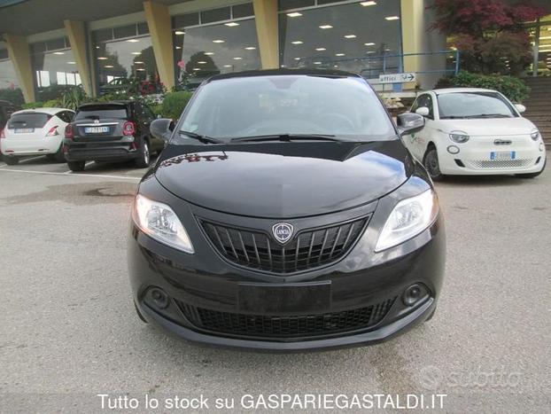 Lancia Ypsilon 1.0 FireFly 5 porte S&S Hybrid Oro