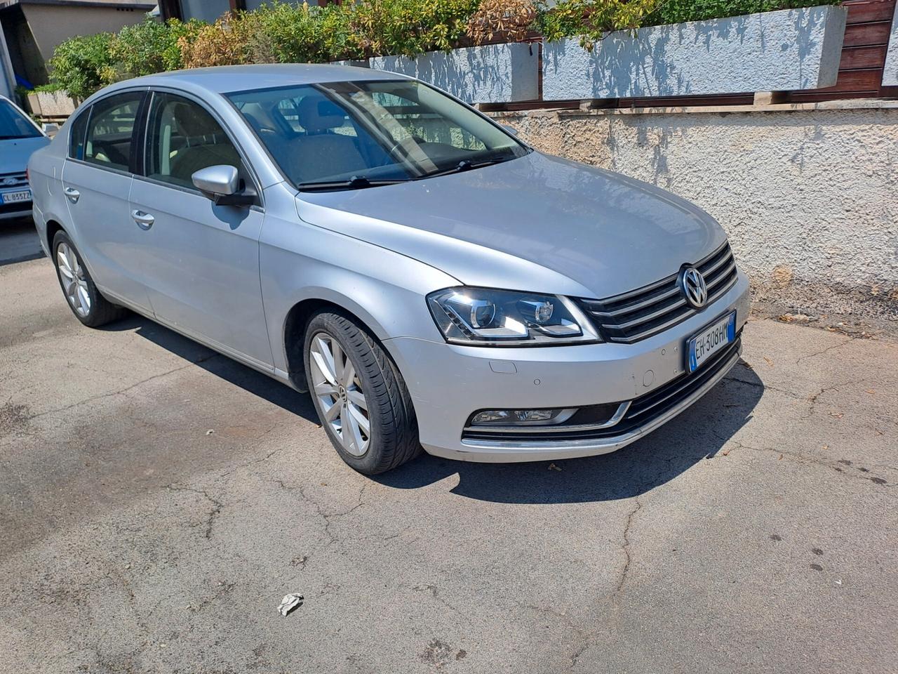 Volkswagen Passat 2.0 TDI Highline BlueM. Tech.