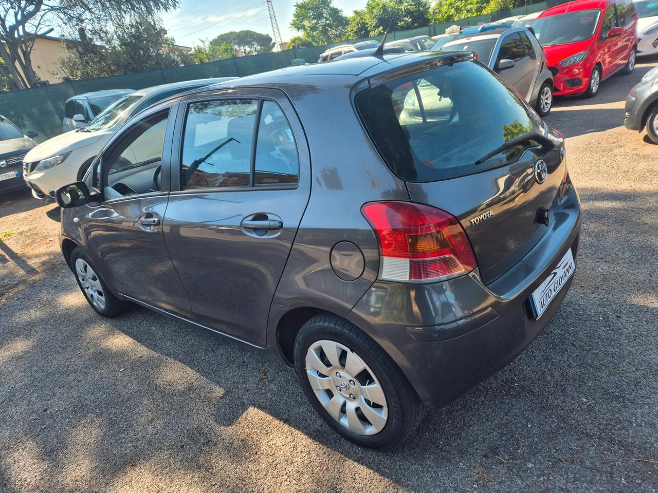 Toyota Yaris 1.0 5 porte Sol