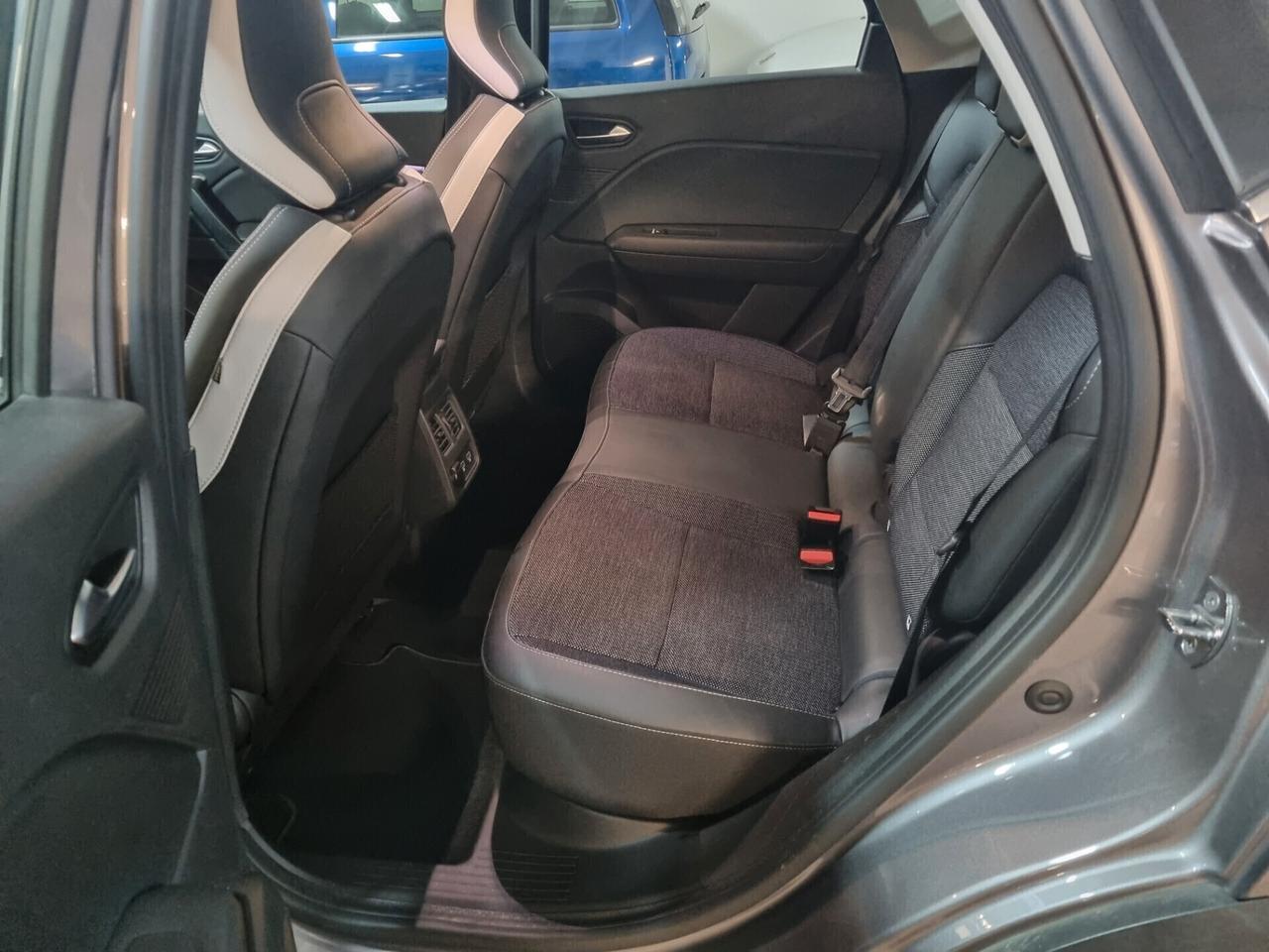 Renault Captur Plug-in Hybrid E-Tech 160 CV Intens IVA ESPOSTA