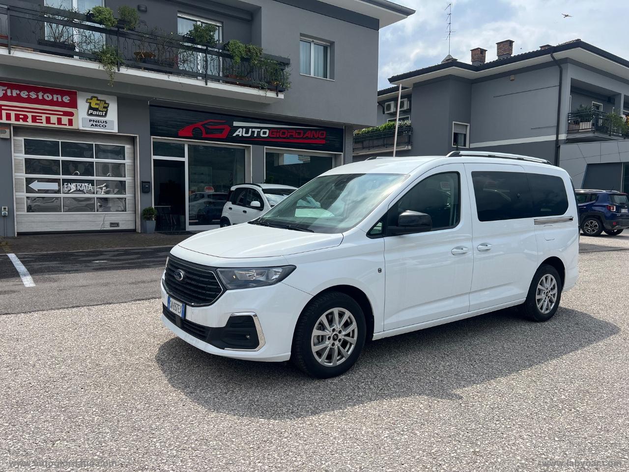 FORD Gr. Tourneo Connect 2.0 EBl 122CV Titan. 4X4 AWD