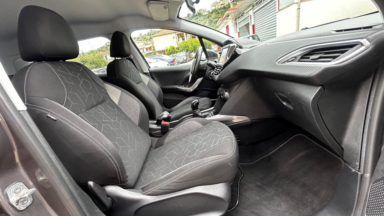 Peugeot 2008 BlueHDi 75 Active 124000km