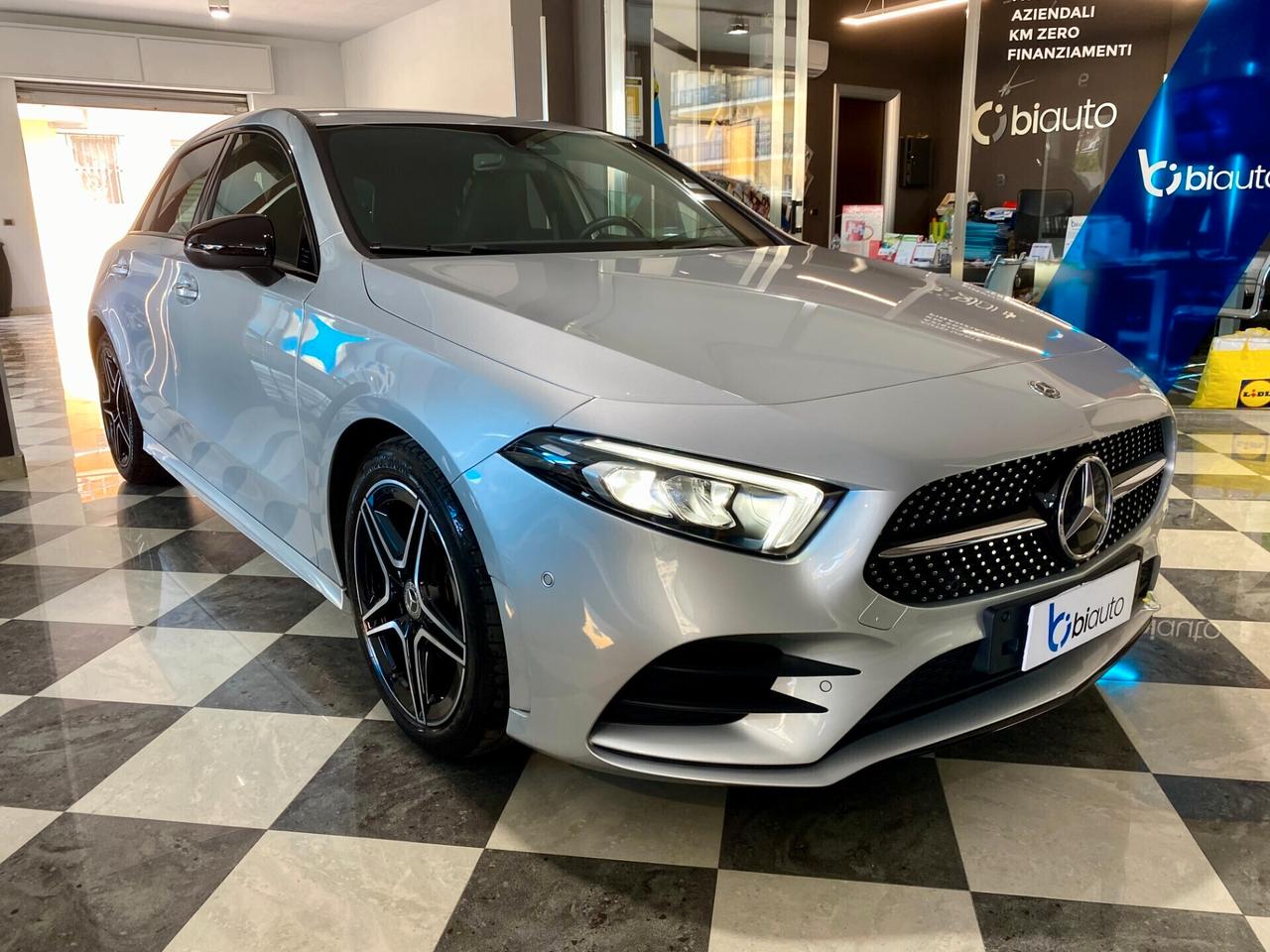 Mercedes-benz A 180 d Premium AMG-12/2020