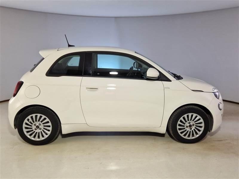 Fiat 500 500e Berlina 42 kWh La Prima