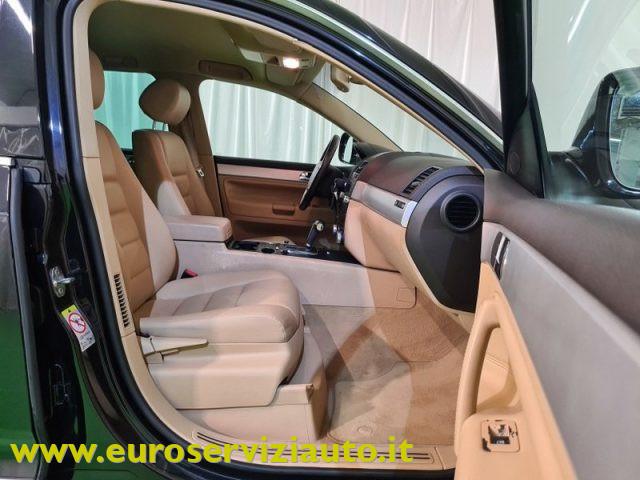 VOLKSWAGEN Touareg 3.0 V6 TDI DPF tiptronic Exclusive