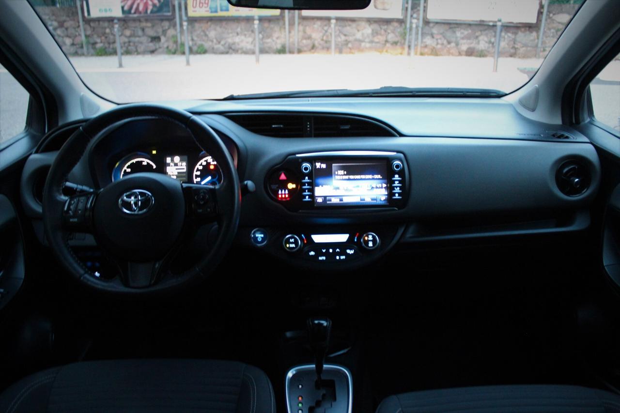 Toyota Yaris 1.5 Hybrid 5 porte Business