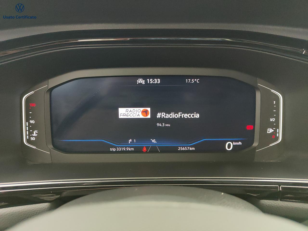 VOLKSWAGEN T-Roc - T-Roc 1.0 TSI Style