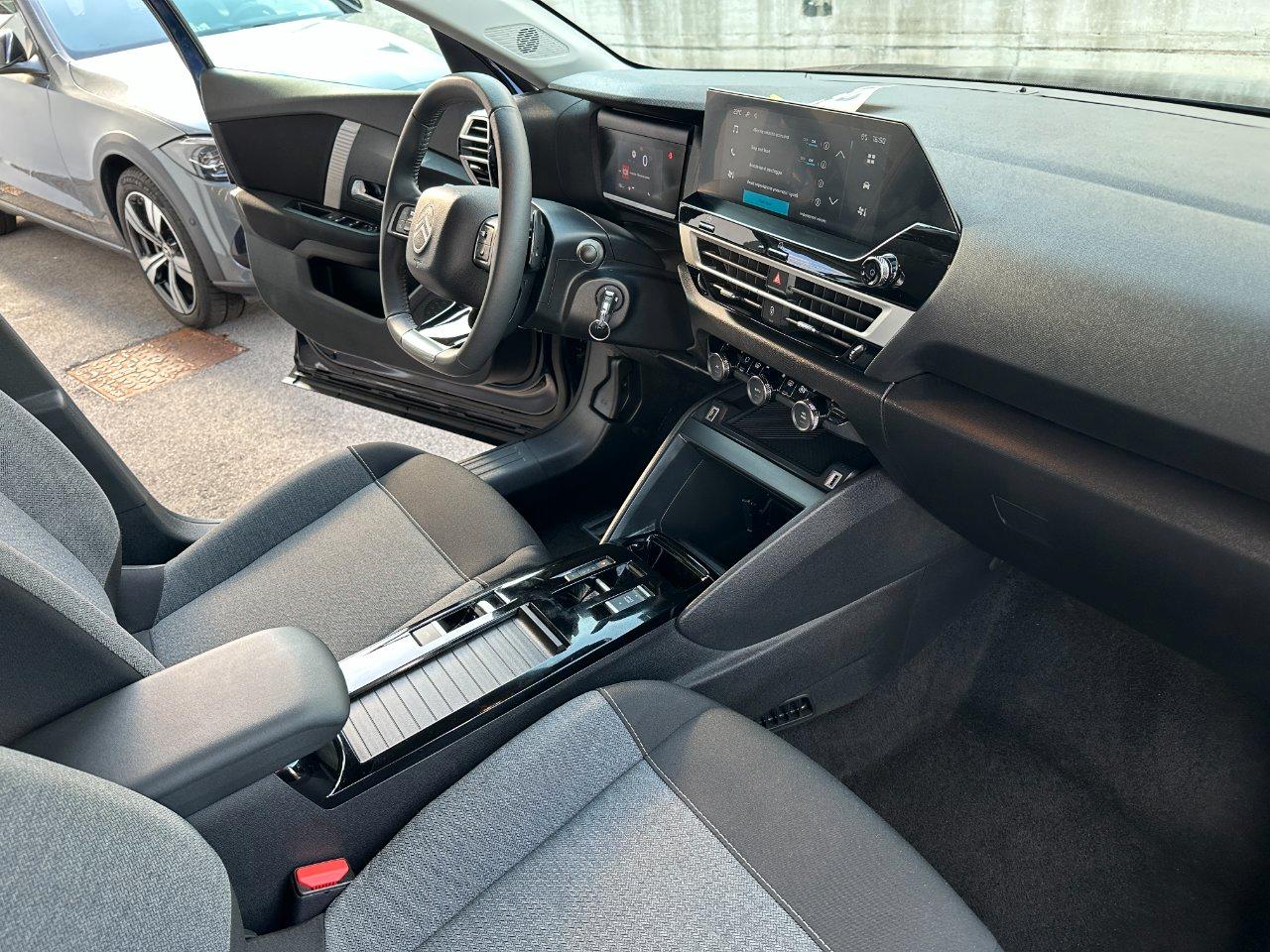 Citroen C4 1.2 hybrid You 110cv e-dcs6