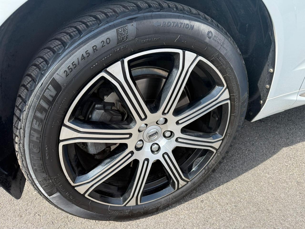 Volvo XC 60 XC60 B4 (d) AWD Geartronic Inscription