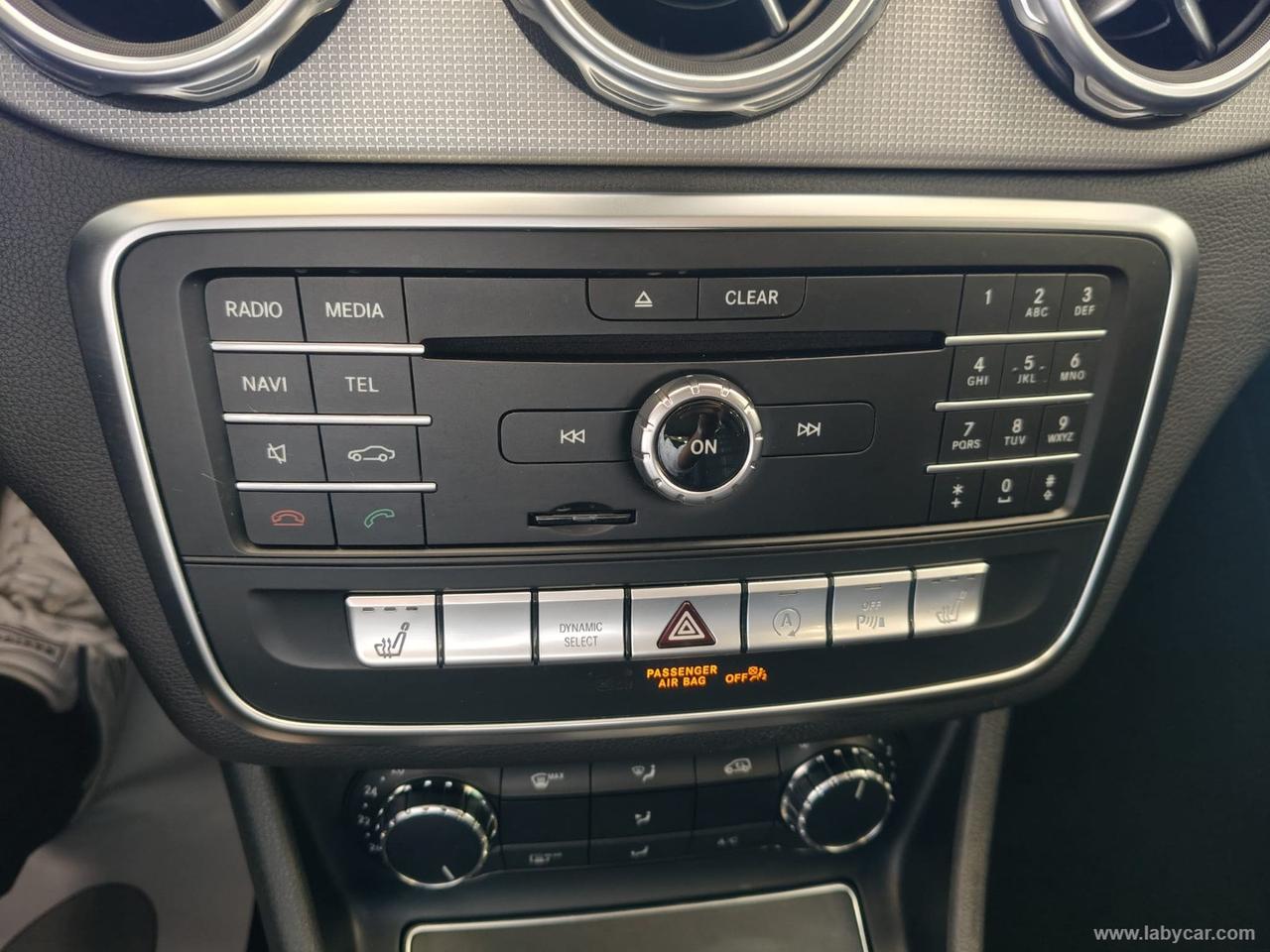 MERCEDES-BENZ GLA 200 d Automatic Sport
