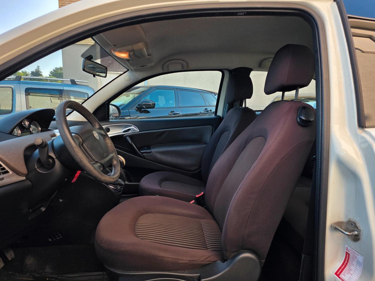 Lancia Ypsilon 1.2 Benzina - NEOPATENTATI