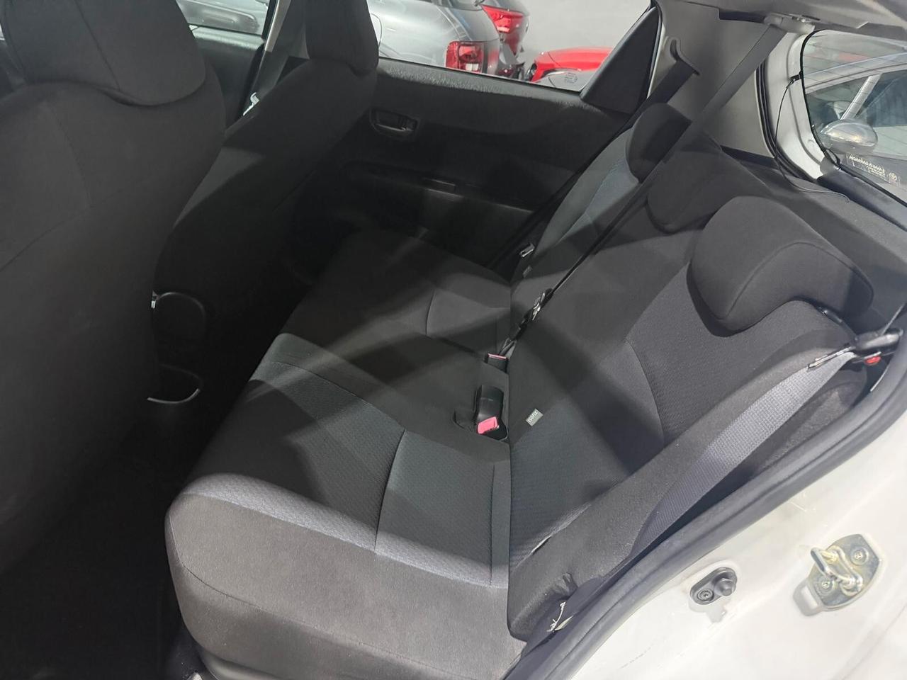 Toyota Yaris Ibrida Automatica 4 Stagioni