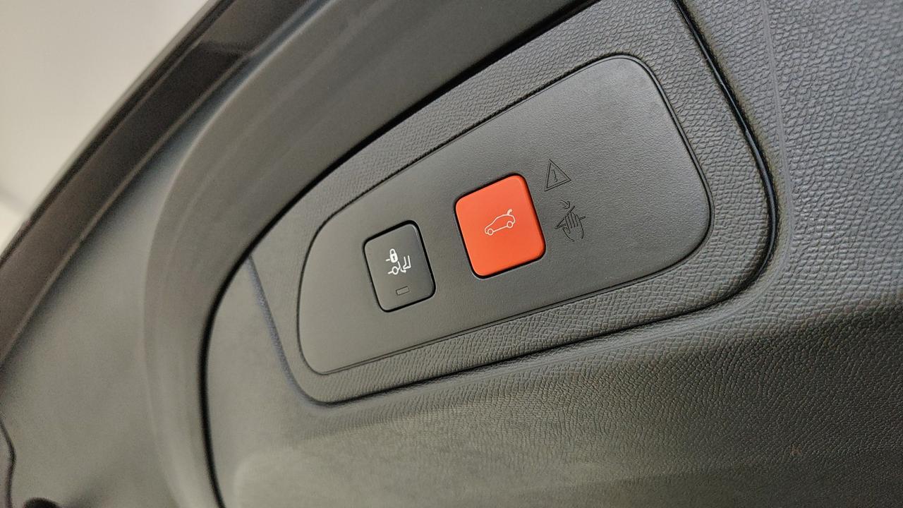 DS DS7 Crossback - DS7 Crossback 1.5 bluehdi Grand Chic 130cv auto