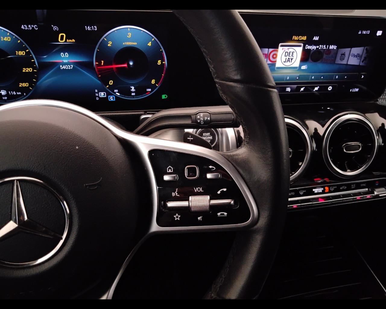 Mercedes-Benz GLB - X247 2019 - GLB 200 d Sport Plus auto