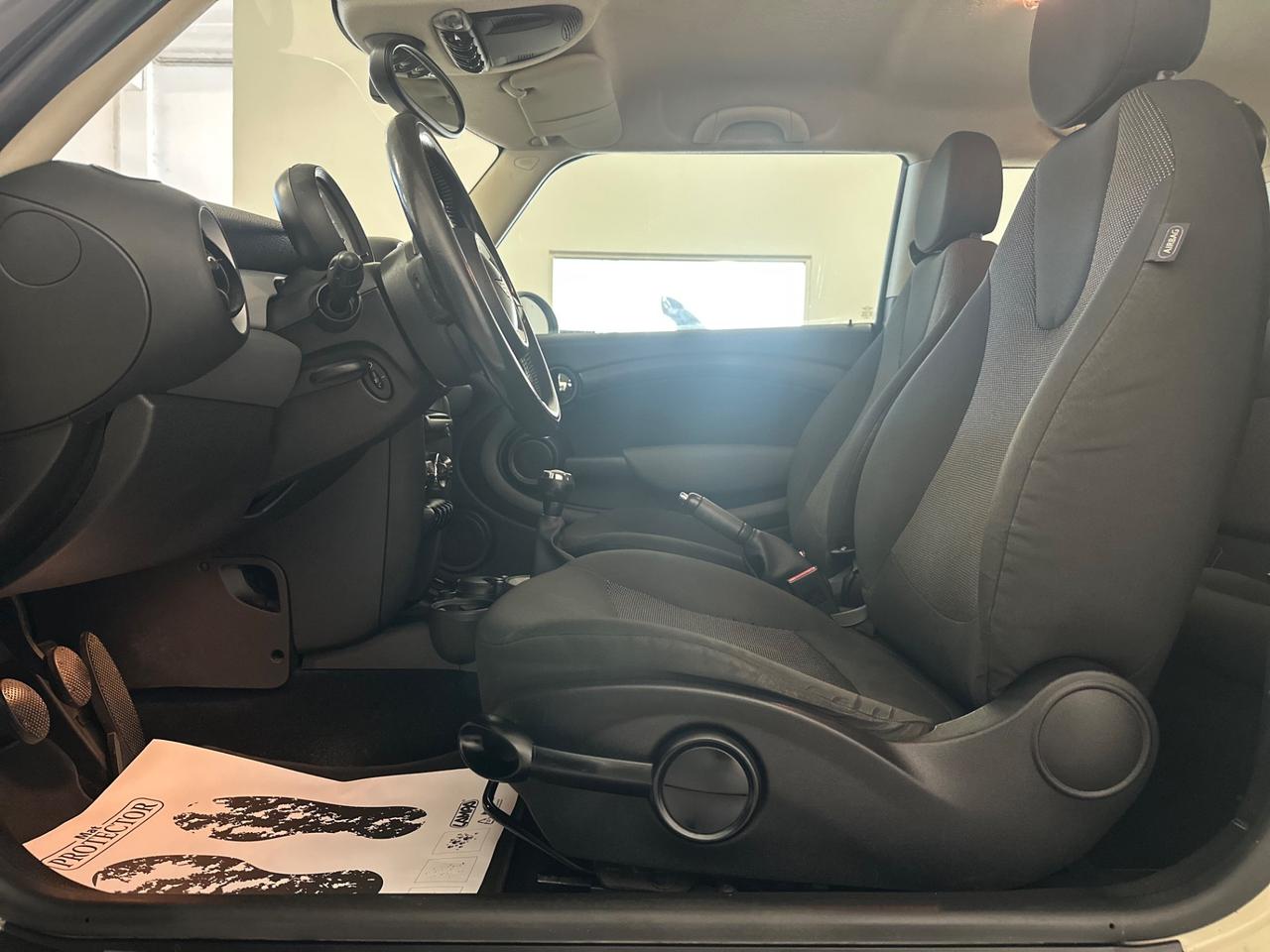 Mini 1.6 16V Cooper D NEOPATENTATI