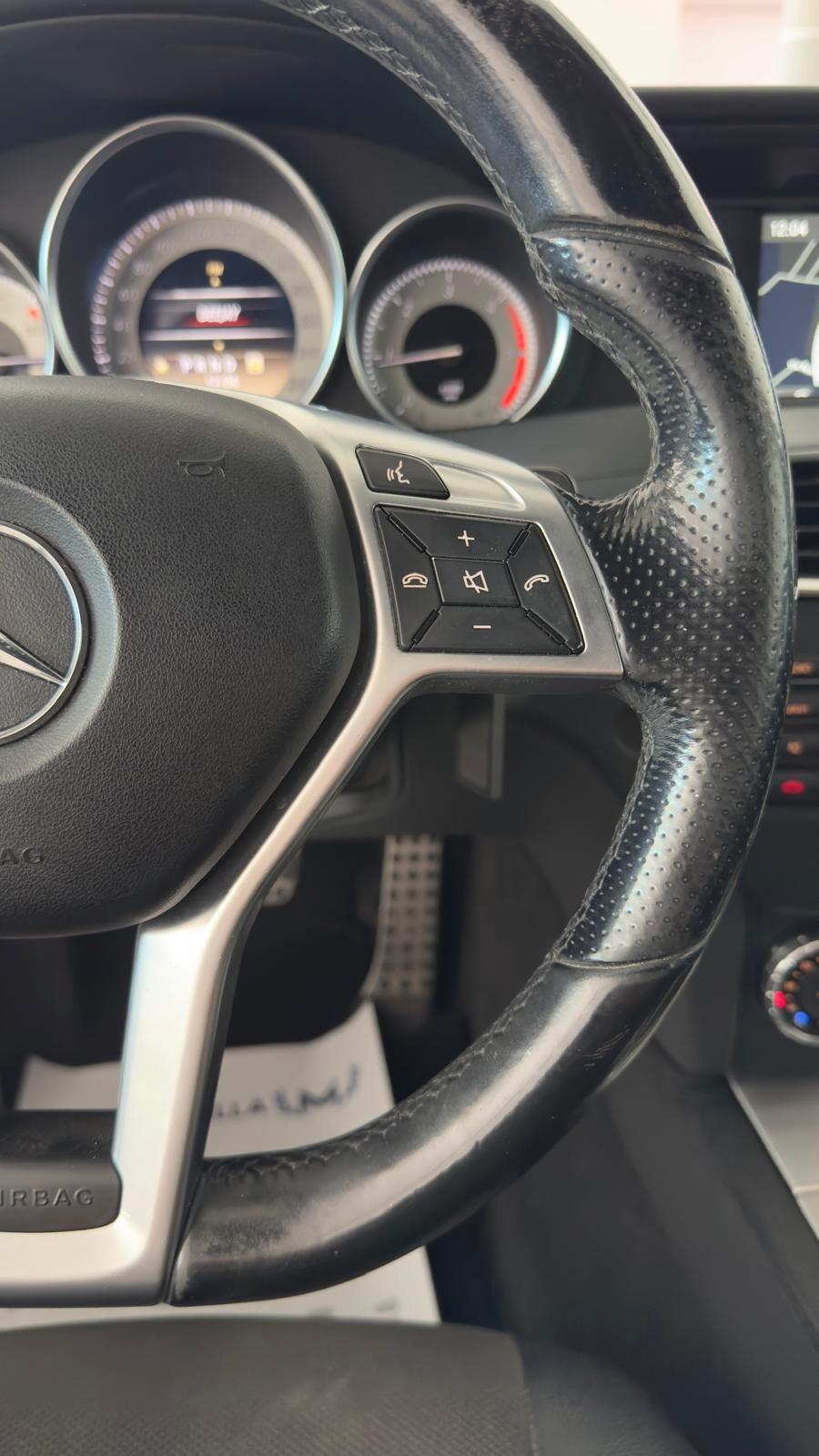 Mercedes-benz C 220 C 220 CDI BlueEFFICIENCY Coupé Avantgarde