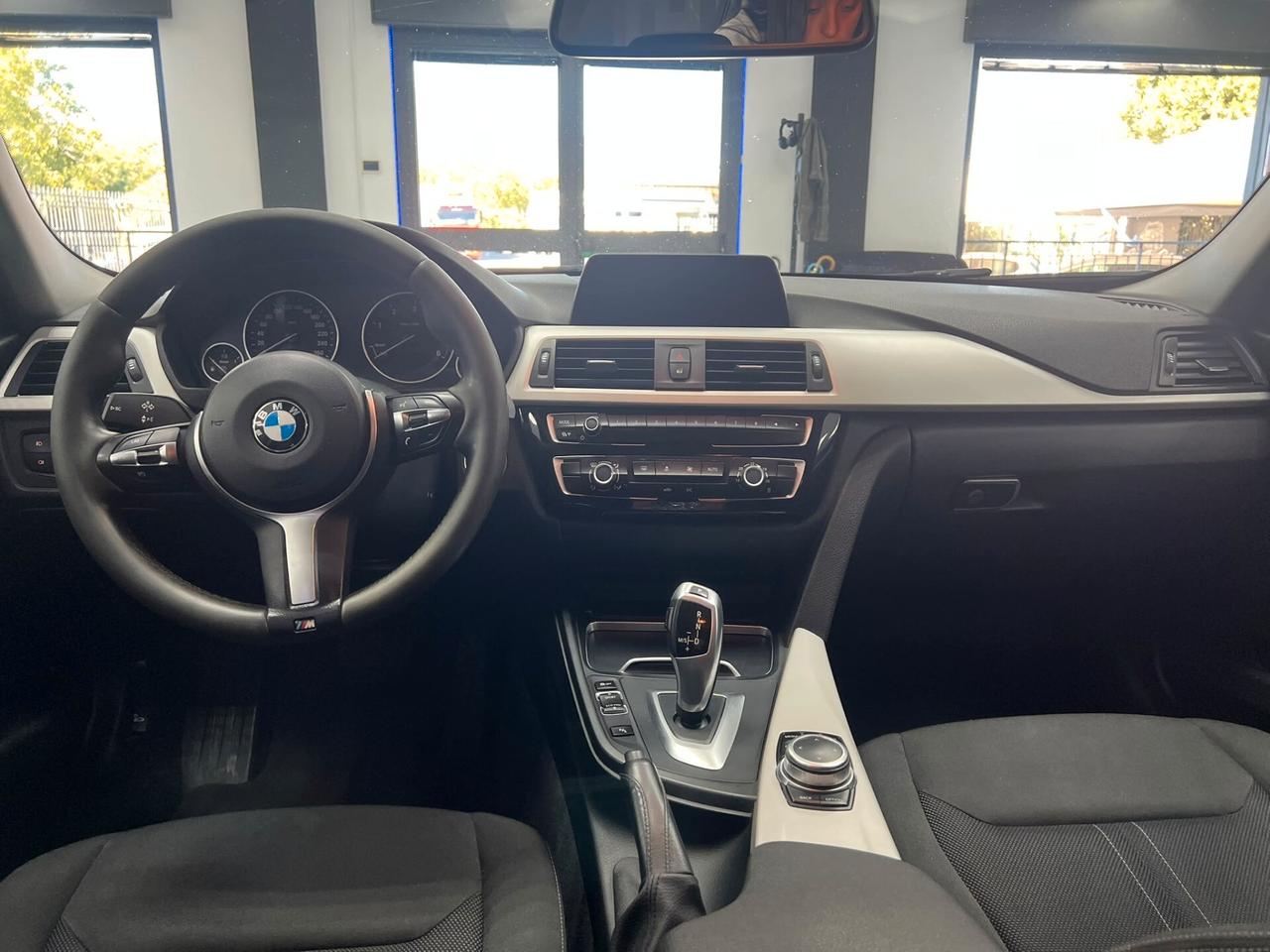 Bmw 320 320d xDrive Touring Luxury