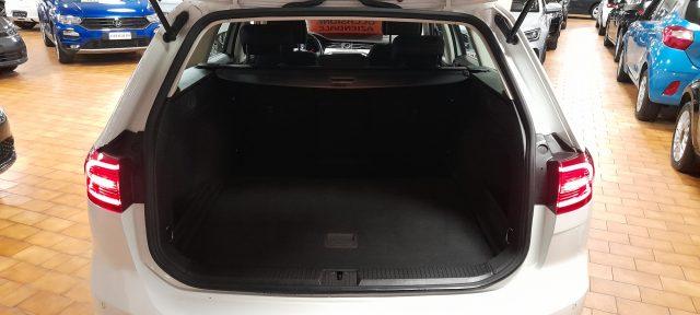 VOLKSWAGEN Passat Variant 2.0 TDI DSG Business