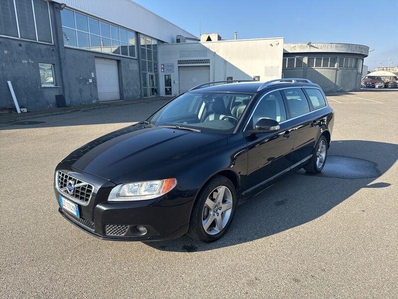 Volvo V70 V70 2.4 D5 Momentum